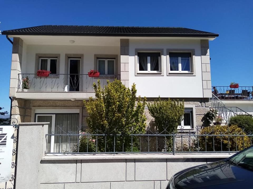 Vivenda Carvalhas Homestay Amiar